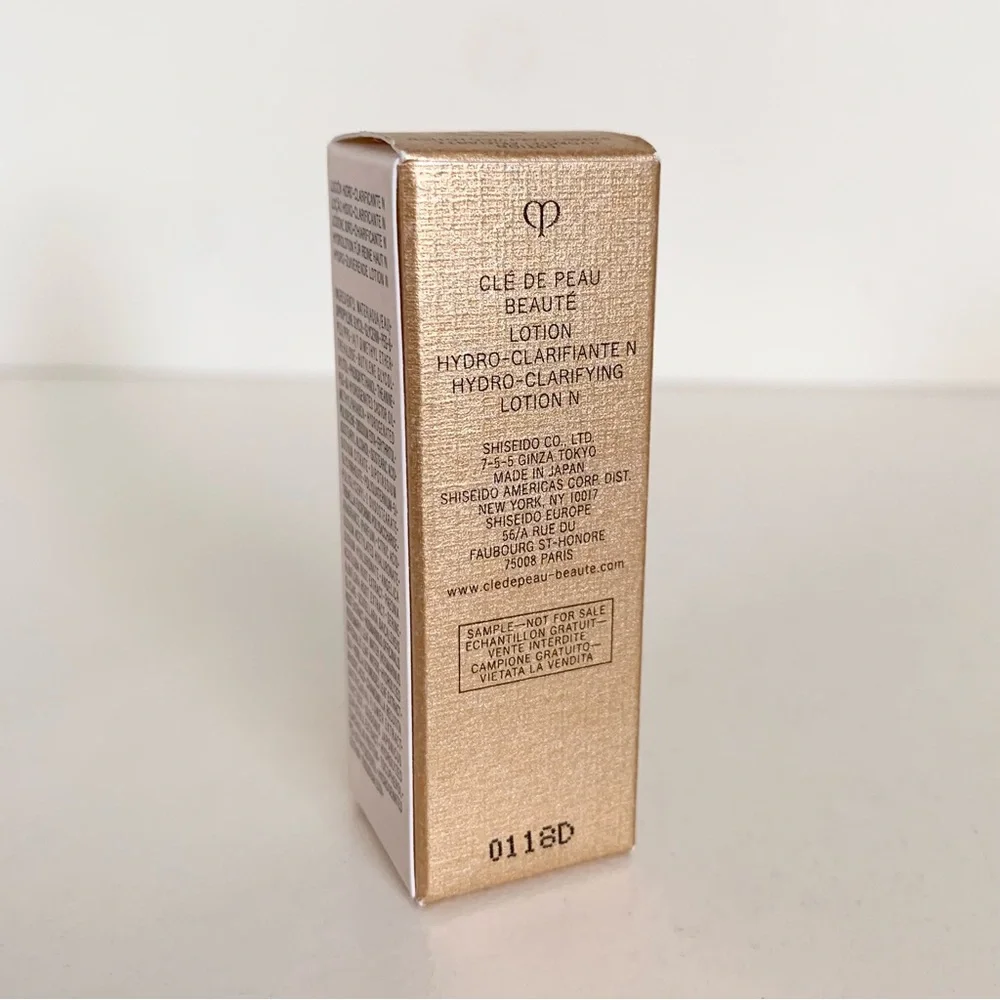 Cle de peau hydrating lotion